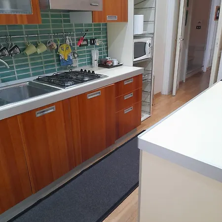 ホテル Casa De Luca 4*